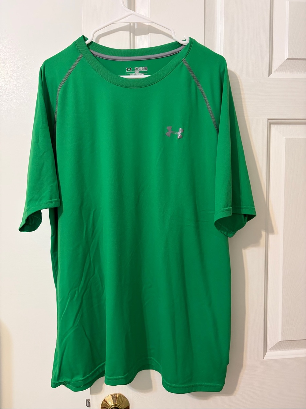 Under Armour Heat Gear Men's 2XL Green Solid Short Sleeve Crew Neck T-Shirt Logo